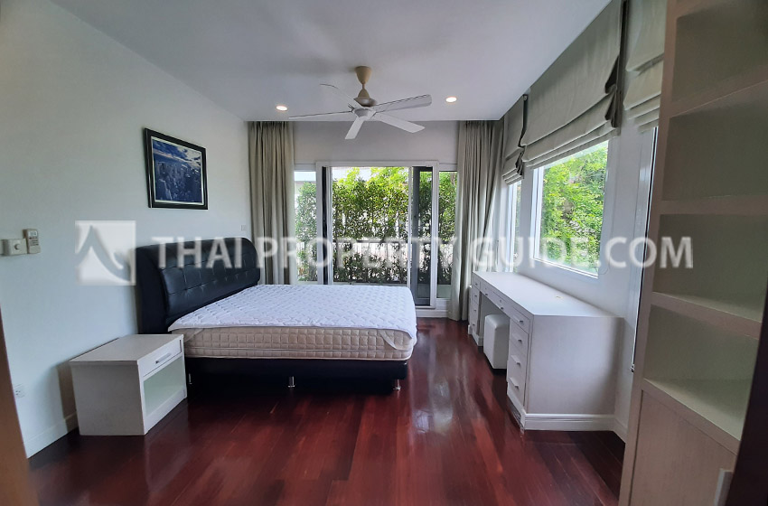 House in Bangnatrad 